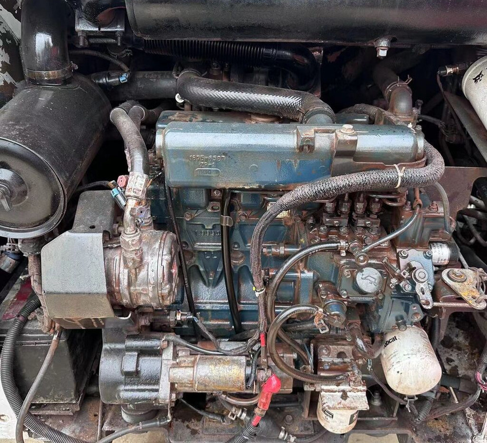 Bobcat S160 - Мини-погрузчик с бортовым поворотом: фото 4 Bobcat S160 - Мини-погрузчик с бортовым поворотом: фото 4