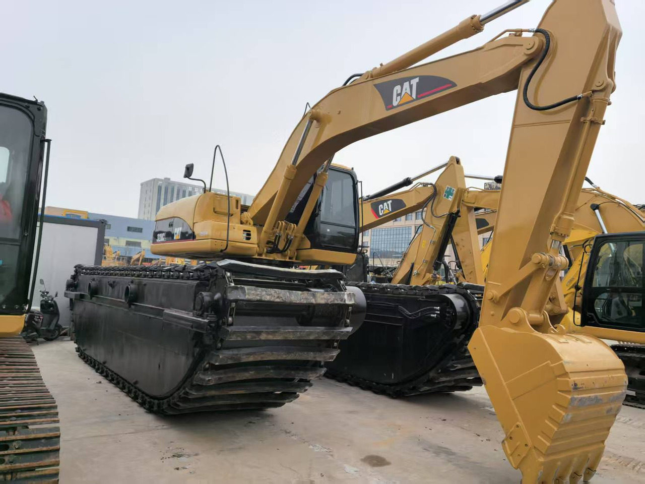 CATERPILLAR 320CL amphibious - Водный экскаватор: фото 3 CATERPILLAR 320CL amphibious - Водный экскаватор: фото 3