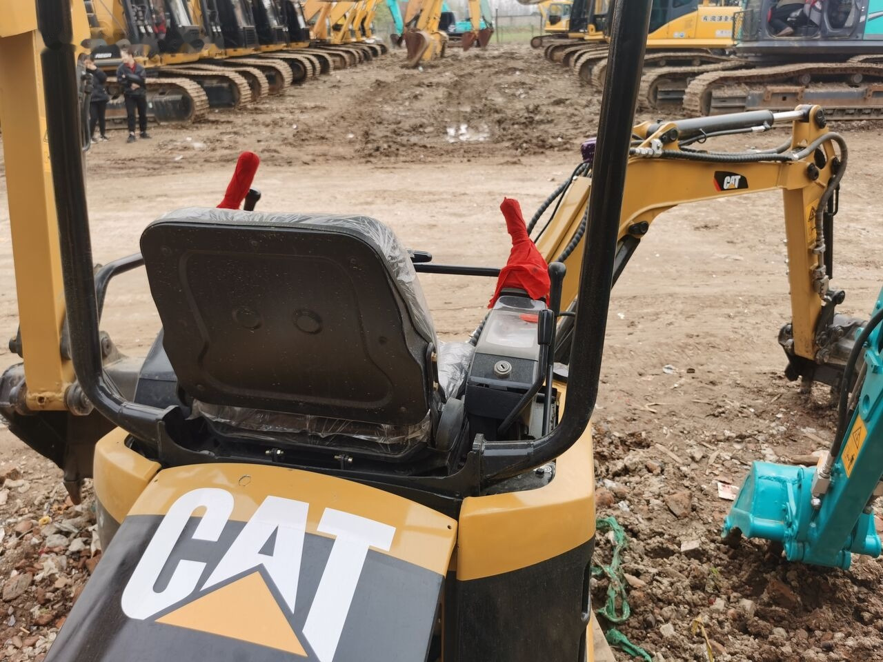 Caterpillar 301.5CR - Мини-экскаватор: фото 4 Caterpillar 301.5CR - Мини-экскаватор: фото 4