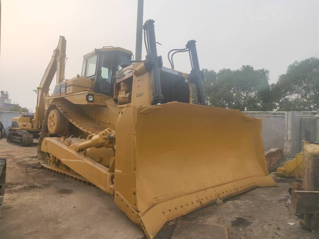 Caterpillar D 9 N - Бульдозер: фото 2 Caterpillar D 9 N - Бульдозер: фото 2