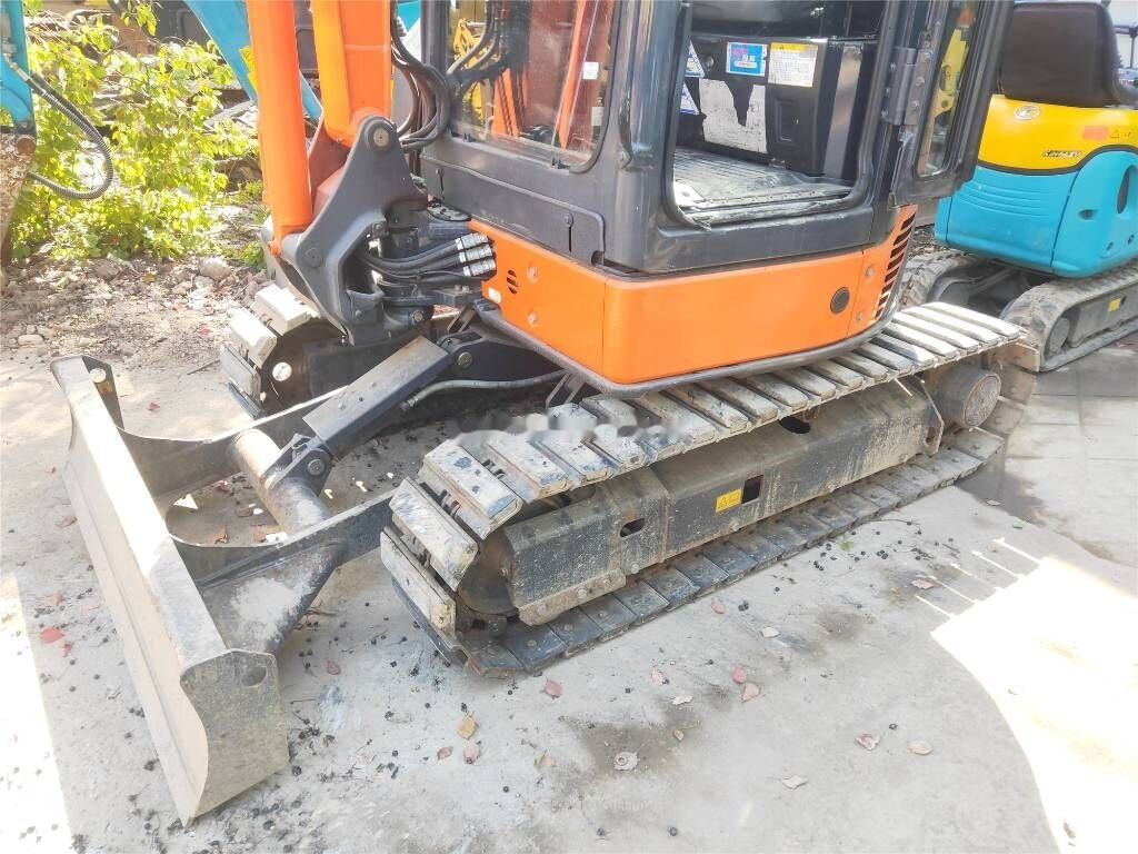 Hitachi ZX 30 - Мини-экскаватор: фото 5 Hitachi ZX 30 - Мини-экскаватор: фото 5