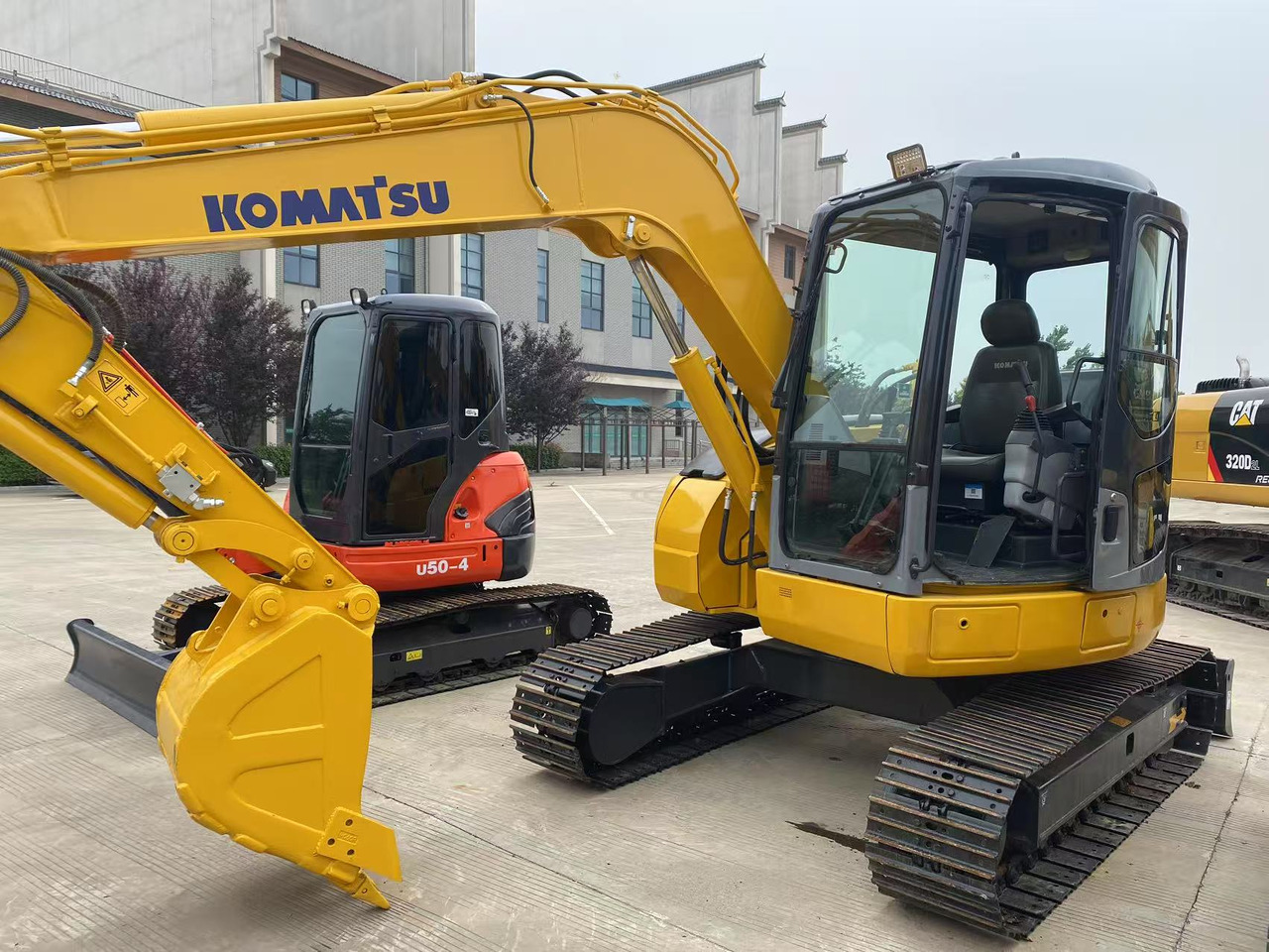 KOMATSU PC78US - Мини-экскаватор: фото 3 KOMATSU PC78US - Мини-экскаватор: фото 3