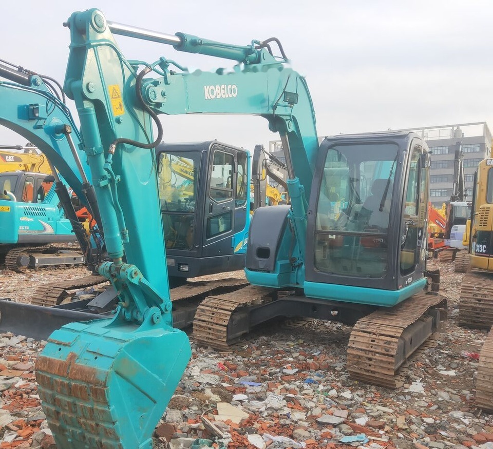 Kobelco SK70SR - Мини-экскаватор: фото 1 Kobelco SK70SR - Мини-экскаватор: фото 1