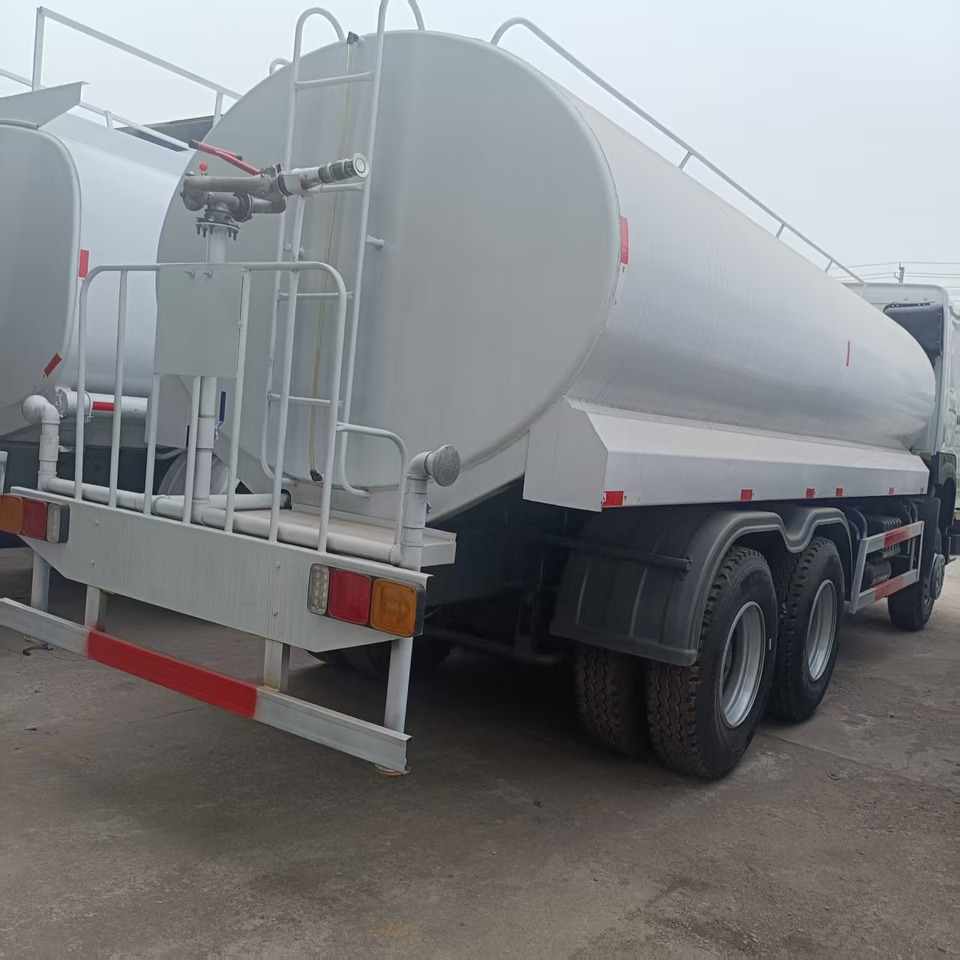 Sinotruk HOWO 375 6*4 Sprinkler - Коммунальная/ Специальная техника: фото 5 Sinotruk HOWO 375 6*4 Sprinkler - Коммунальная/ Специальная техника: фото 5