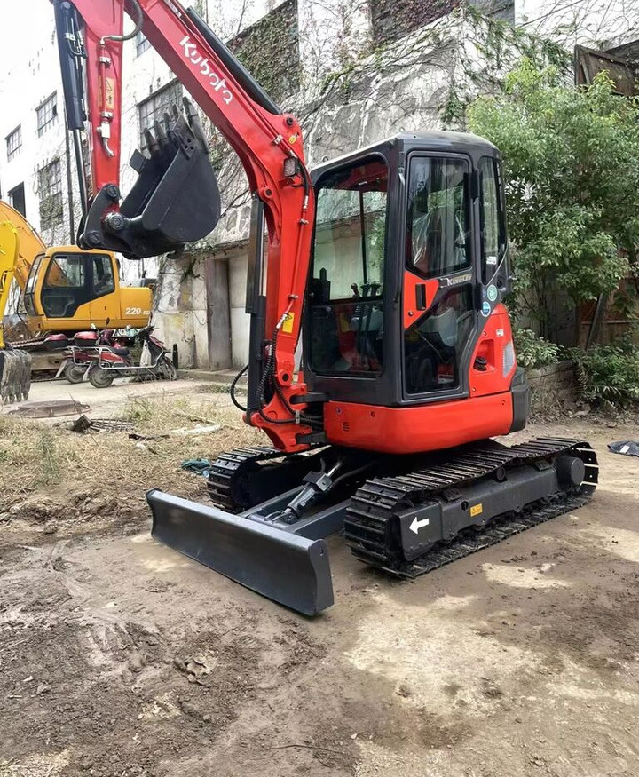 Kubota U35 - Гусеничный экскаватор: фото 4 Kubota U35 - Гусеничный экскаватор: фото 4