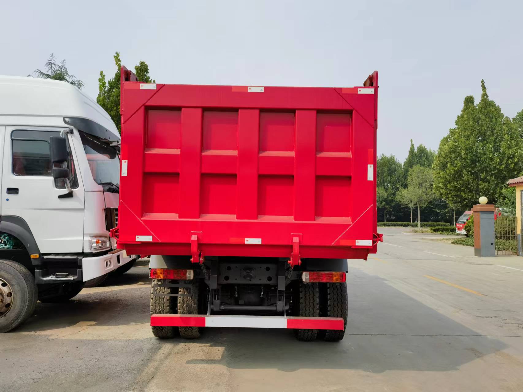 Самосвал Sinotruk HOWO 371 6*4 Dump truck: фото 7
