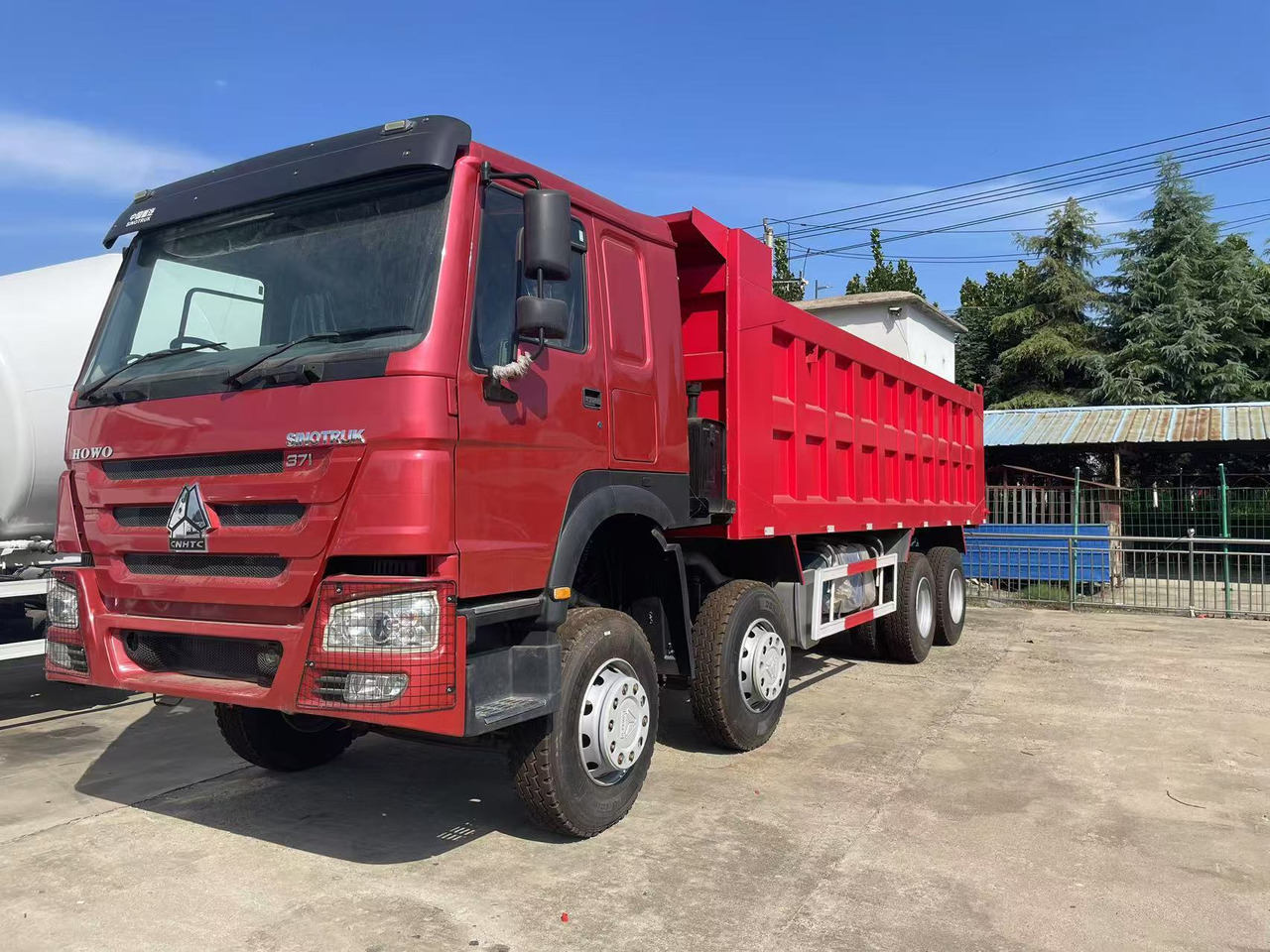 Sinotruk HOWO 371 8*4 Dump truck - Самосвал: фото 1 Sinotruk HOWO 371 8*4 Dump truck - Самосвал: фото 1