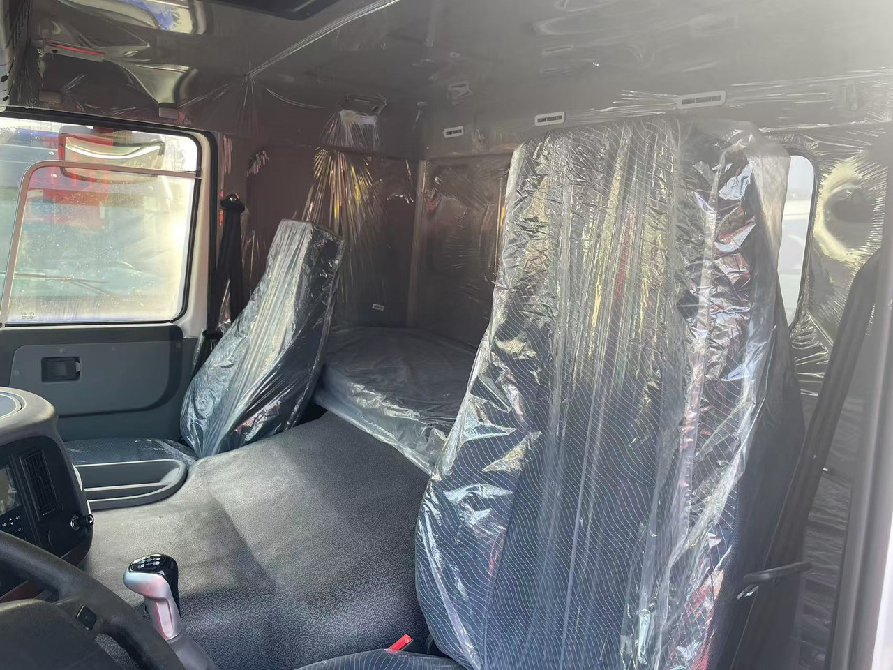 Самосвал Sinotruk HOWO 371 brand new 6*4 Dump truck: фото 10 Самосвал Sinotruk HOWO 371 brand new 6*4 Dump truck: фото 10