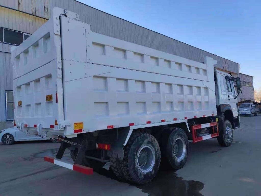 Sinotruk Howo - Самосвал: фото 3 Sinotruk Howo - Самосвал: фото 3