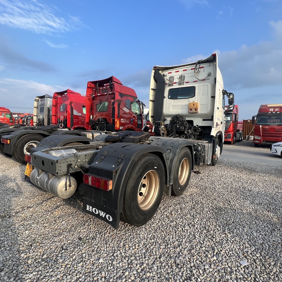 Sinotruk HOWO T7H480 - Тягач: фото 4 Sinotruk HOWO T7H480 - Тягач: фото 4