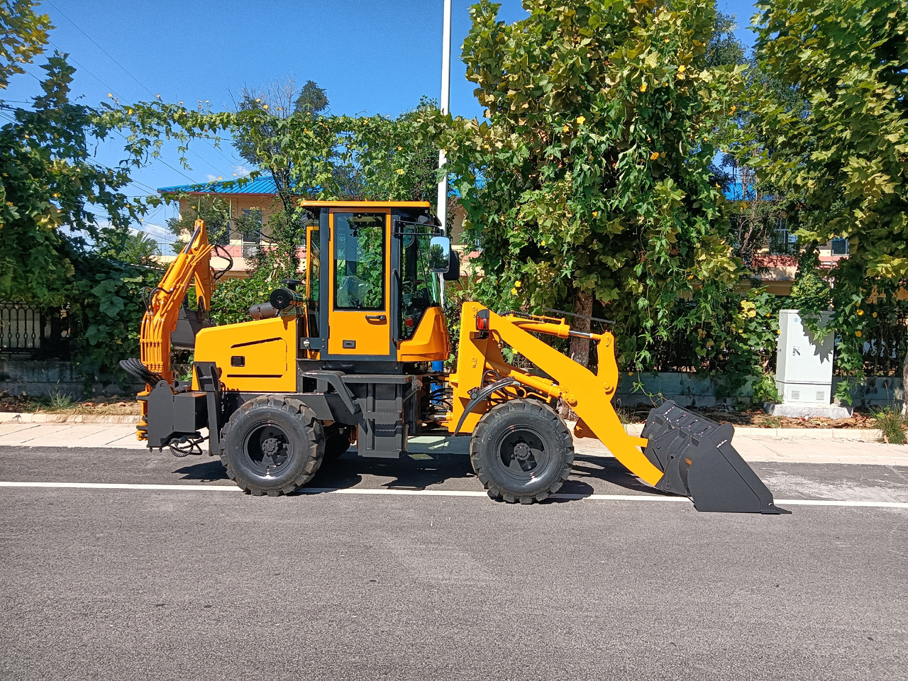 VDTE VZT10-20 New - Экскаватор-погрузчик: фото 3 VDTE VZT10-20 New - Экскаватор-погрузчик: фото 3