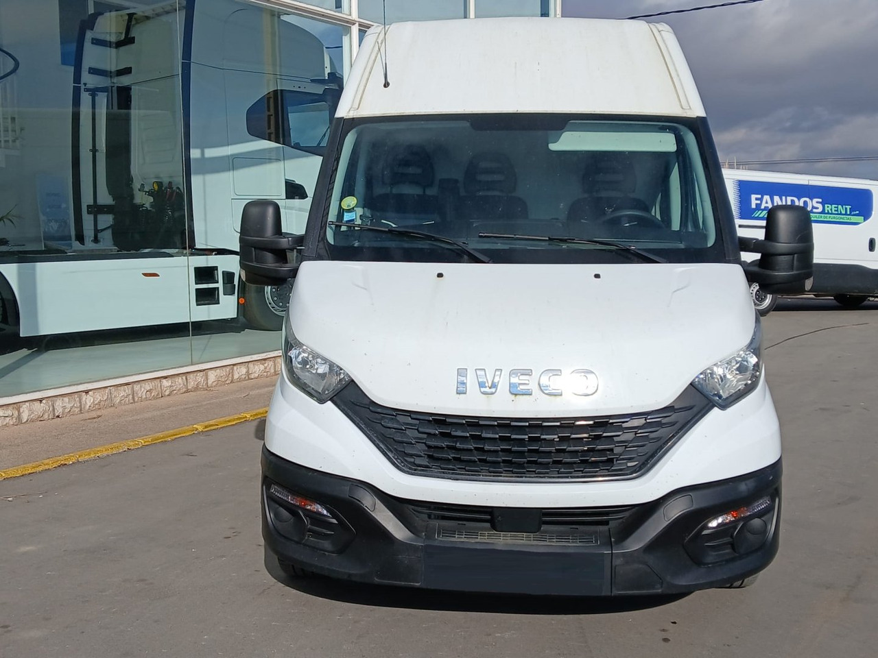 Furgón IVECO 35S14 12m3 - Цельнометаллический фургон: фото 2 Furgón IVECO 35S14 12m3 - Цельнометаллический фургон: фото 2