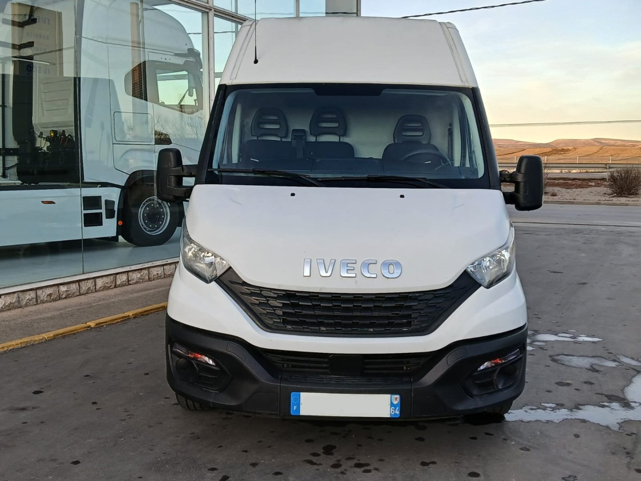 Furgón IVECO 35S14 12m3 - Цельнометаллический фургон: фото 2 Furgón IVECO 35S14 12m3 - Цельнометаллический фургон: фото 2