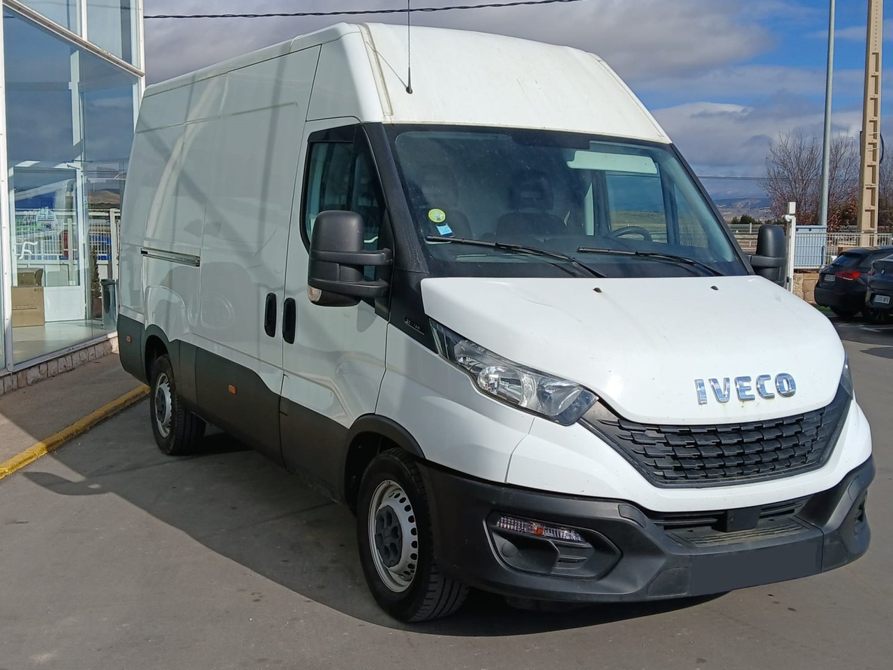 Furgón IVECO 35S14 12m3 - Цельнометаллический фургон: фото 3 Furgón IVECO 35S14 12m3 - Цельнометаллический фургон: фото 3