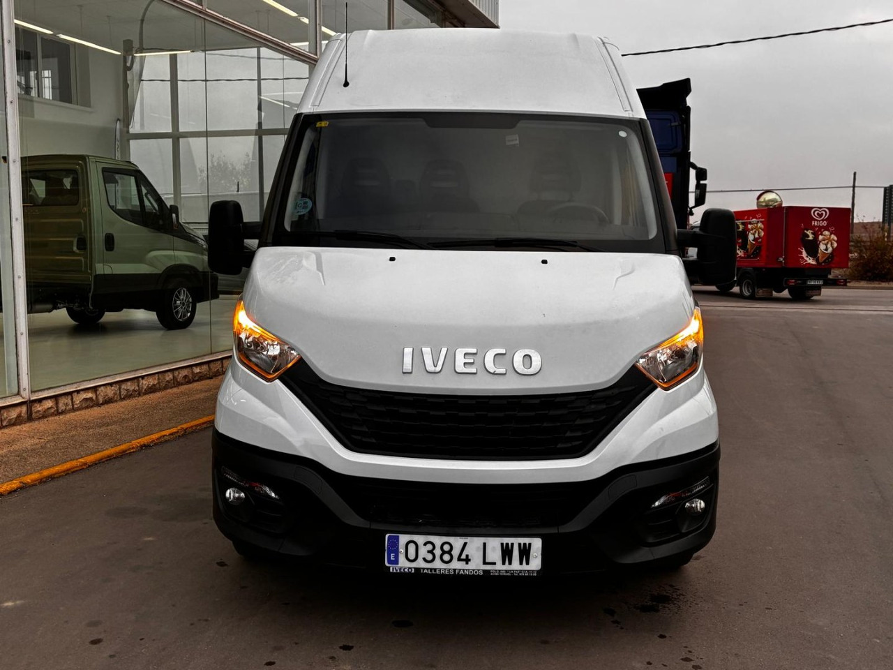 Furgón IVECO 35S14 V 16m3 - Цельнометаллический фургон: фото 2 Furgón IVECO 35S14 V 16m3 - Цельнометаллический фургон: фото 2