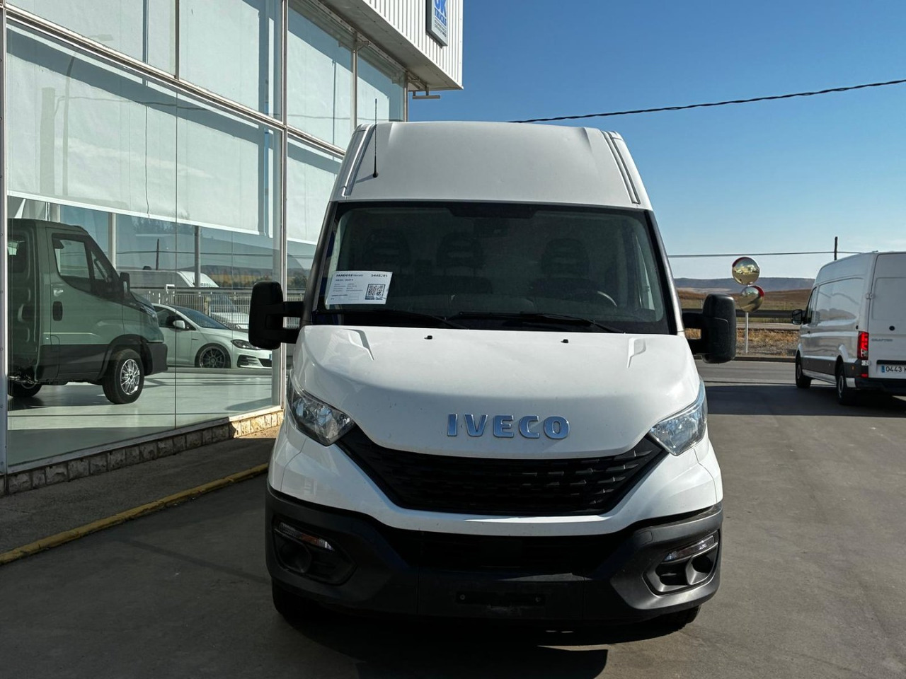 Furgón IVECO 35S14 V 16m3 - Цельнометаллический фургон: фото 2 Furgón IVECO 35S14 V 16m3 - Цельнометаллический фургон: фото 2