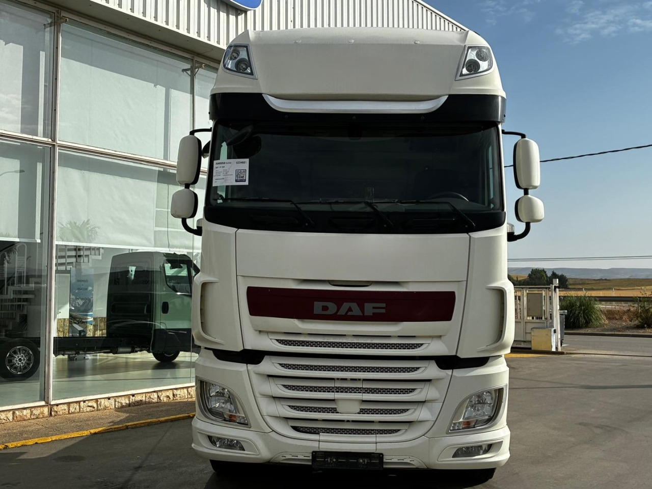 Cabeza Tractora DAF 480 SUPER SPACE CAB AUTOMATICA CON INTARDER - Тягач: фото 2 Cabeza Tractora DAF 480 SUPER SPACE CAB AUTOMATICA CON INTARDER - Тягач: фото 2