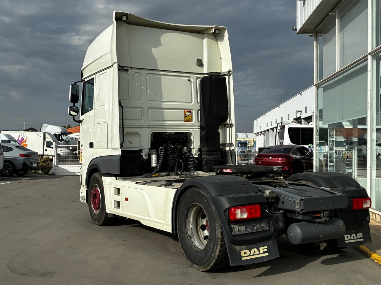 Cabeza Tractora DAF 480 SUPER SPACE CAB AUTOMATICA CON INTARDER - Тягач: фото 4 Cabeza Tractora DAF 480 SUPER SPACE CAB AUTOMATICA CON INTARDER - Тягач: фото 4