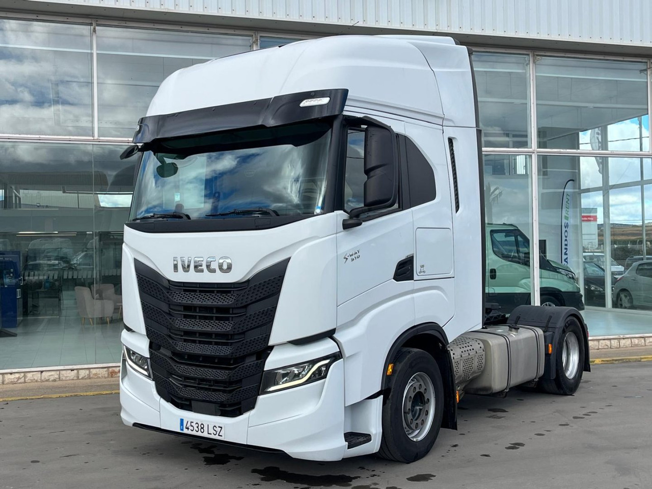 Cabeza Tractora IVECO S-WAY 510 AUTOMATICO CON INTARDER - Тягач: фото 1 Cabeza Tractora IVECO S-WAY 510 AUTOMATICO CON INTARDER - Тягач: фото 1