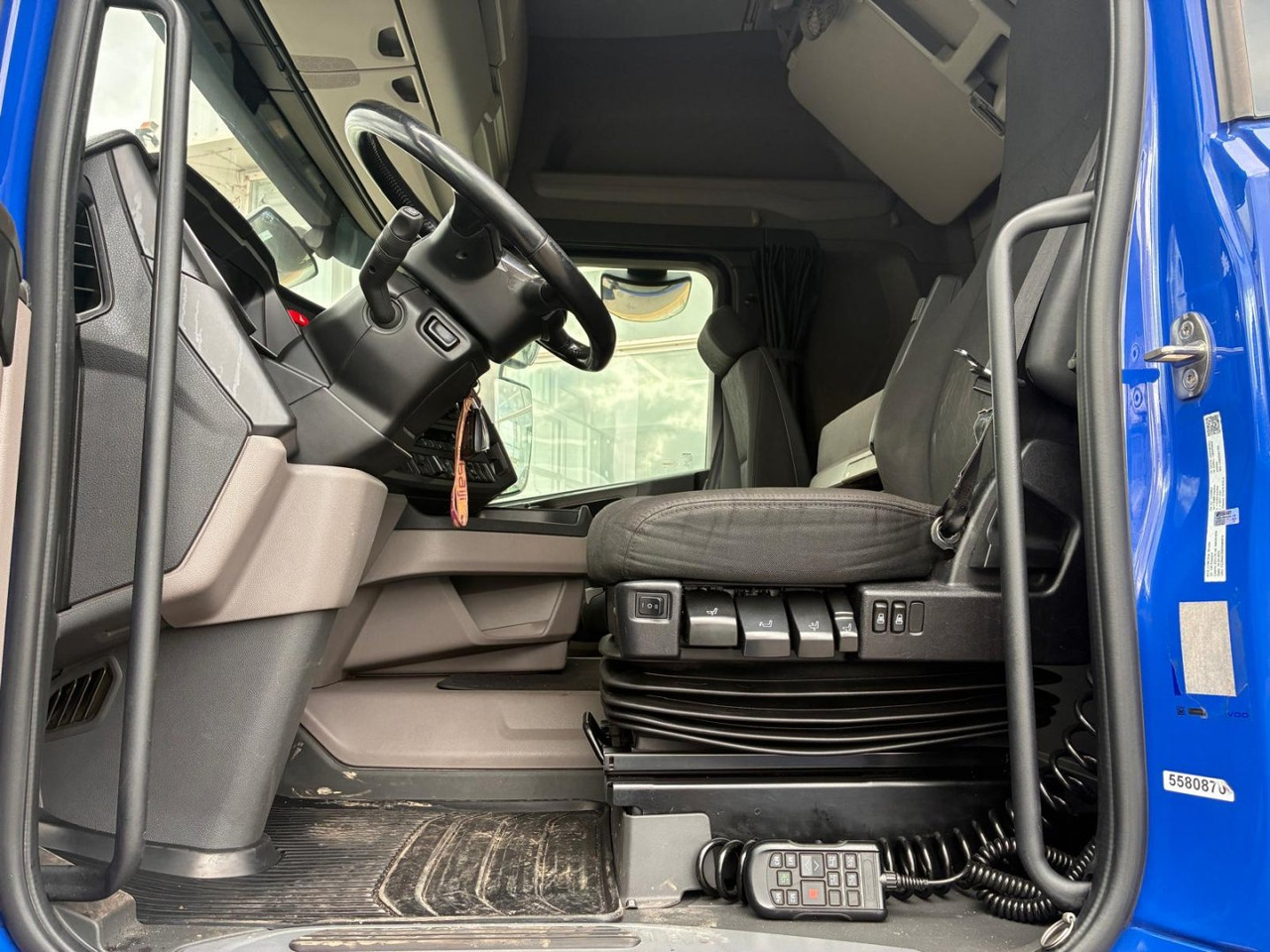 Cabeza Tractora Scania R450 AUTOMATICO-INTARDER - Тягач: фото 5 Cabeza Tractora Scania R450 AUTOMATICO-INTARDER - Тягач: фото 5