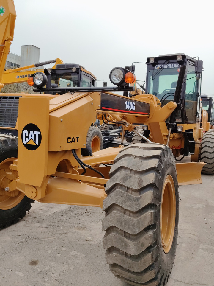 CAT 140G CATERPILLAR 140 G - Грейдер: фото 2 CAT 140G CATERPILLAR 140 G - Грейдер: фото 2
