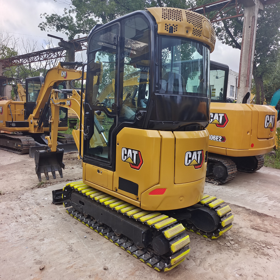 CAT 302CR WITH RUBBER TRACK - Мини-экскаватор: фото 1 CAT 302CR WITH RUBBER TRACK - Мини-экскаватор: фото 1