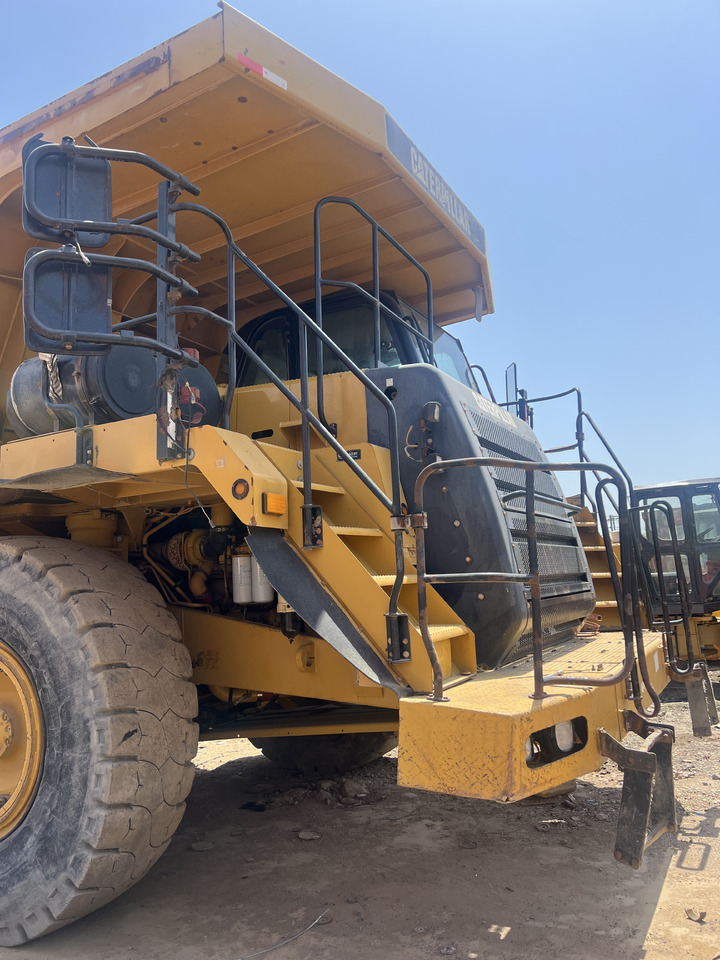 CAT 773F ROCK TRUCK - Горнодобывающая техника: фото 4 CAT 773F ROCK TRUCK - Горнодобывающая техника: фото 4