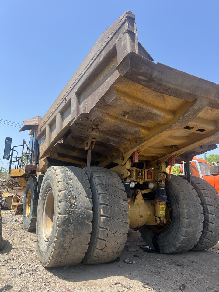 CAT 773F ROCK TRUCK - Горнодобывающая техника: фото 1 CAT 773F ROCK TRUCK - Горнодобывающая техника: фото 1