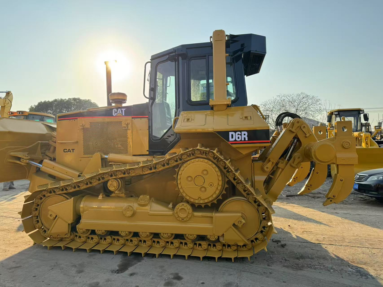 CAT D6R - Бульдозер: фото 3 CAT D6R - Бульдозер: фото 3