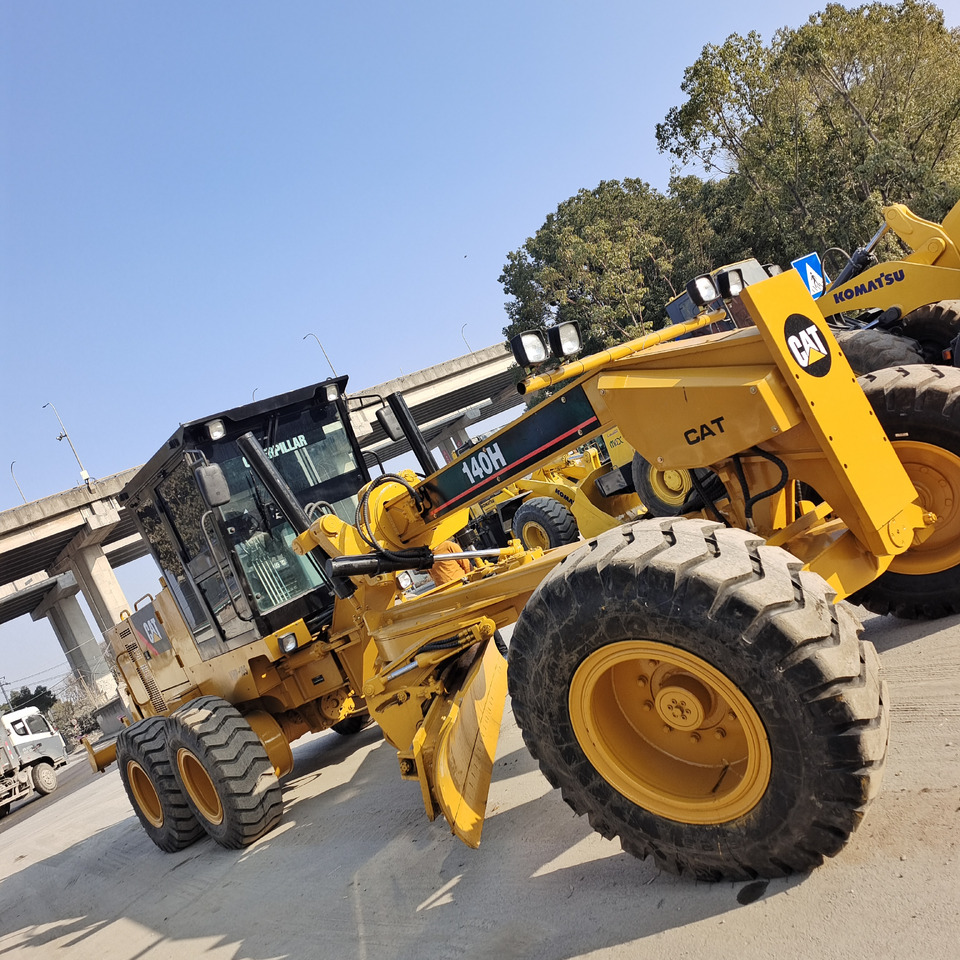 CATERPILLAR 140H 140K 140G CAT - Грейдер: фото 1 CATERPILLAR 140H 140K 140G CAT - Грейдер: фото 1