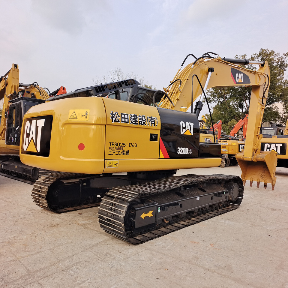 CATERPILLAR 320D CAT 320 D2 L 320GC - Гусеничный экскаватор: фото 1 CATERPILLAR 320D CAT 320 D2 L 320GC - Гусеничный экскаватор: фото 1