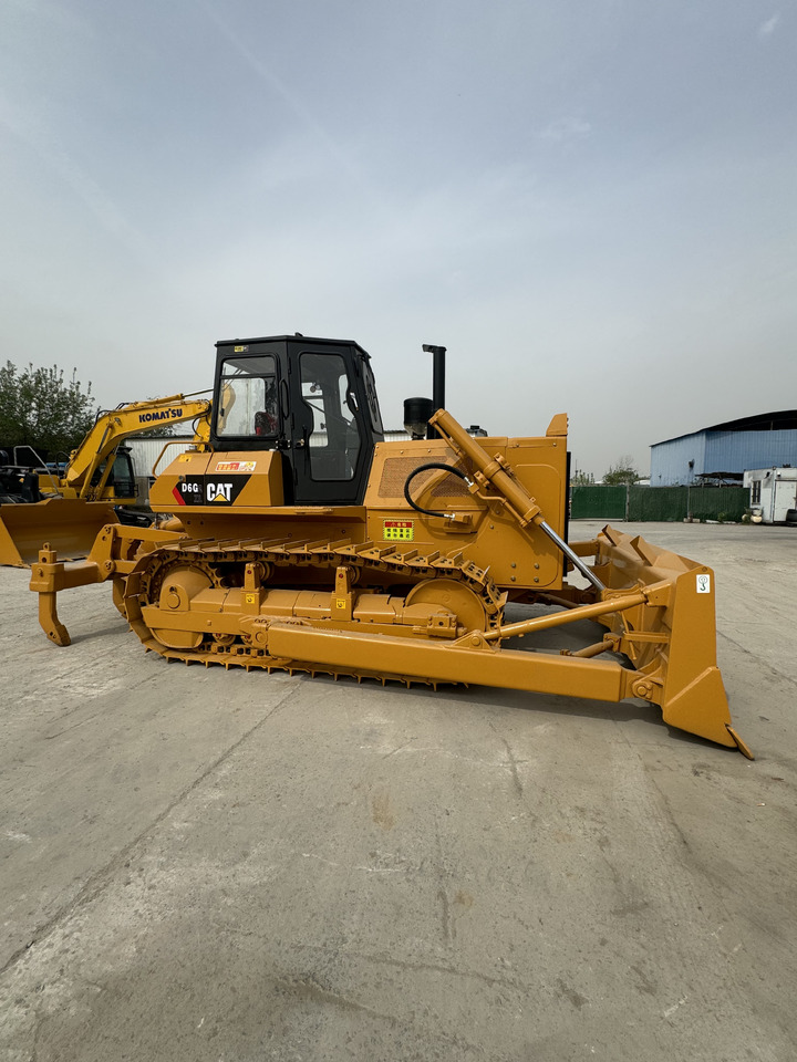 CATERPILLAR D6G CAT - Бульдозер: фото 4 CATERPILLAR D6G CAT - Бульдозер: фото 4