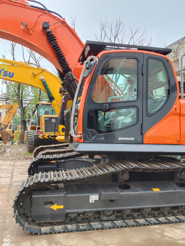 DOOSAN DX300LC-9C DX300 - Гусеничный экскаватор: фото 3 DOOSAN DX300LC-9C DX300 - Гусеничный экскаватор: фото 3
