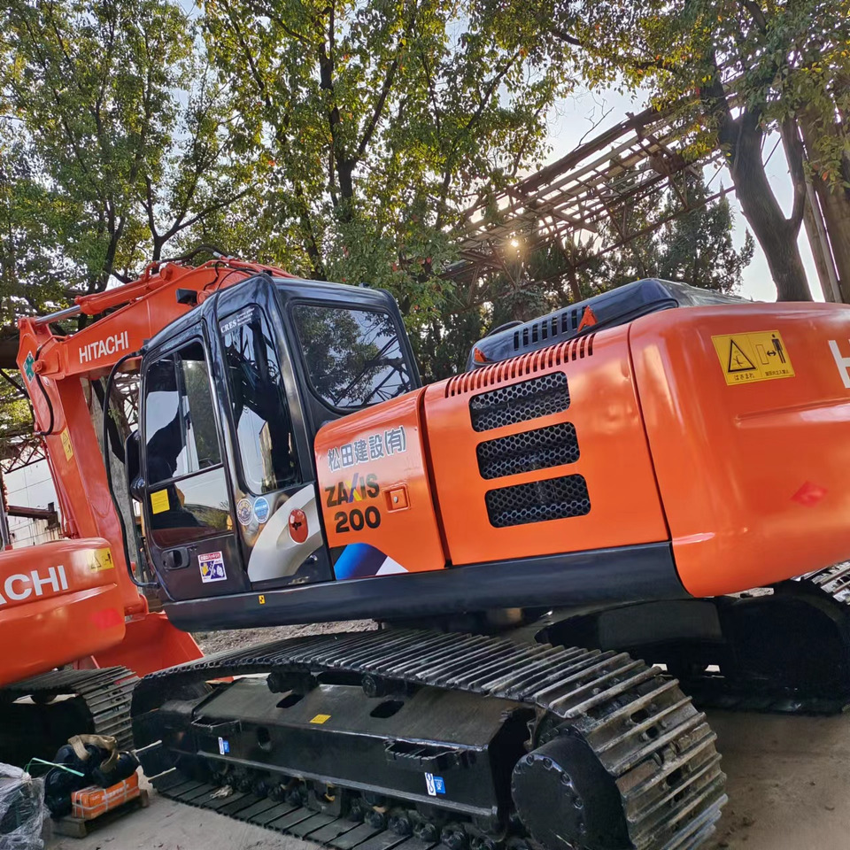 HITACHI ZX200-3 ZX200-3G ZX200 - Гусеничный экскаватор: фото 1 HITACHI ZX200-3 ZX200-3G ZX200 - Гусеничный экскаватор: фото 1