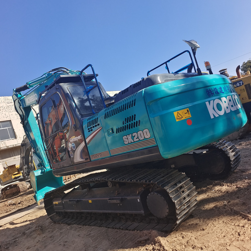 KOBELCO SK200-8 SK200 - Гусеничный экскаватор: фото 1 KOBELCO SK200-8 SK200 - Гусеничный экскаватор: фото 1