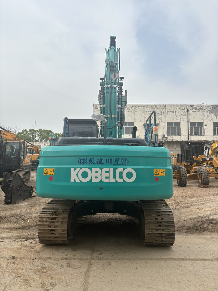 KOBELCO SK210LC-8 - Гусеничный экскаватор: фото 3 KOBELCO SK210LC-8 - Гусеничный экскаватор: фото 3