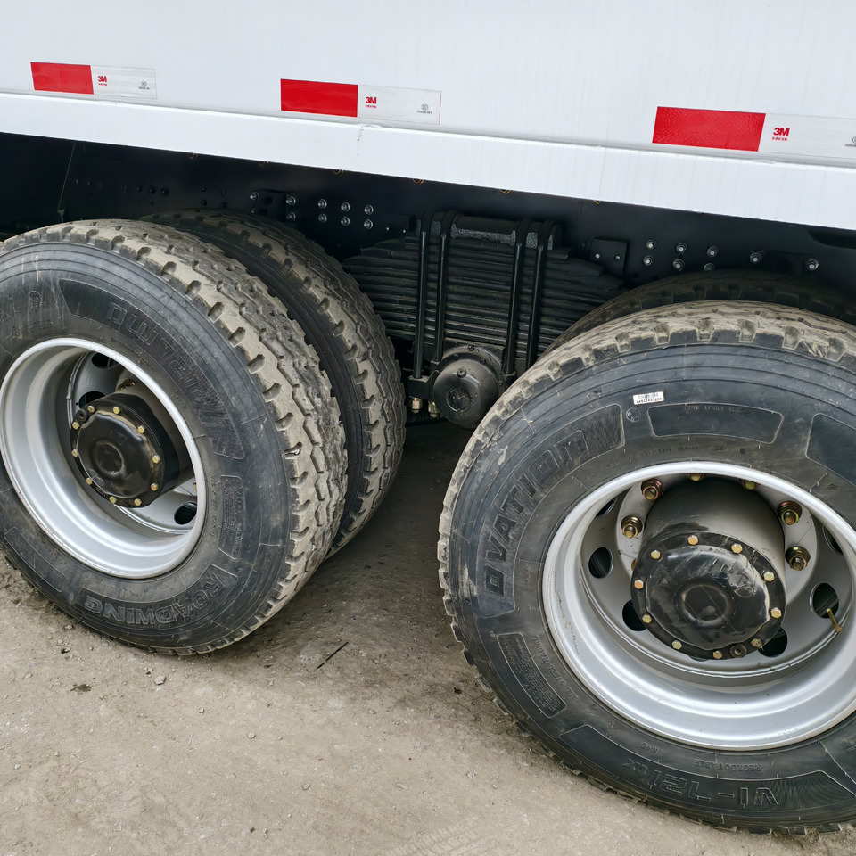 SHACMAN F3000 6*4 8*4 - Самосвал: фото 3 SHACMAN F3000 6*4 8*4 - Самосвал: фото 3
