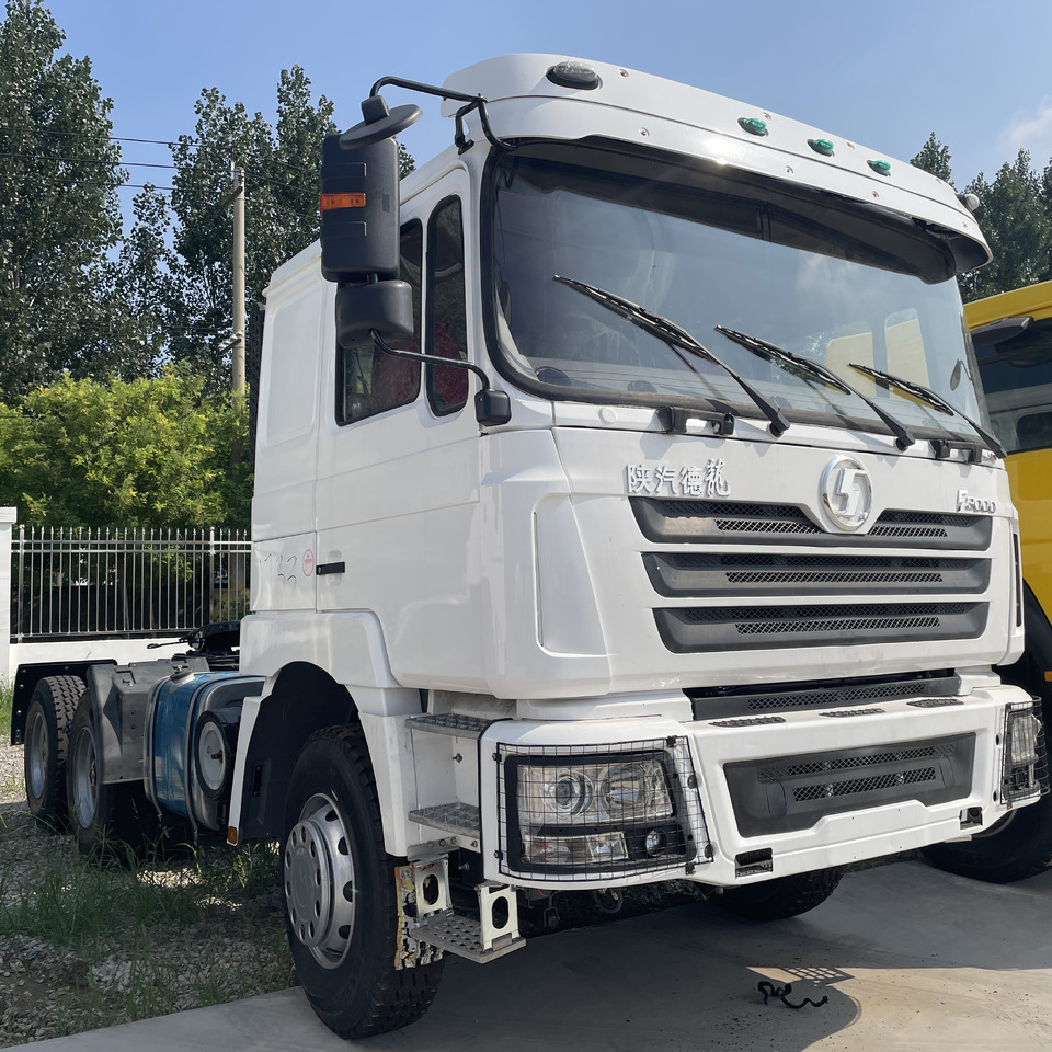 SHACMAN F3000 6*4 Tractor Head Equipped with Air Suspension - Тягач: фото 1 SHACMAN F3000 6*4 Tractor Head Equipped with Air Suspension - Тягач: фото 1