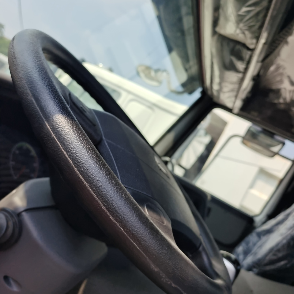 Тягач SINOTRUK HOWO 371 375 380 400 420 460HP: фото 11