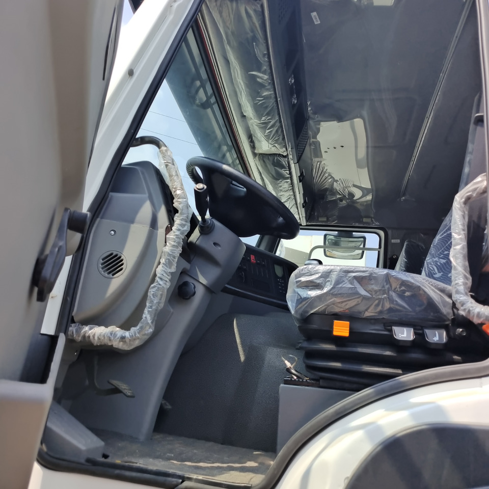 Тягач SINOTRUK HOWO 371 375 380 400 420 460HP: фото 7