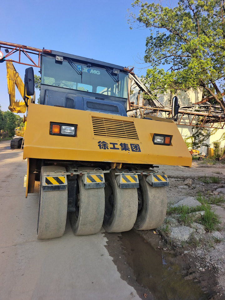 XCMG XP263 - Пневмоколесный каток: фото 2 XCMG XP263 - Пневмоколесный каток: фото 2