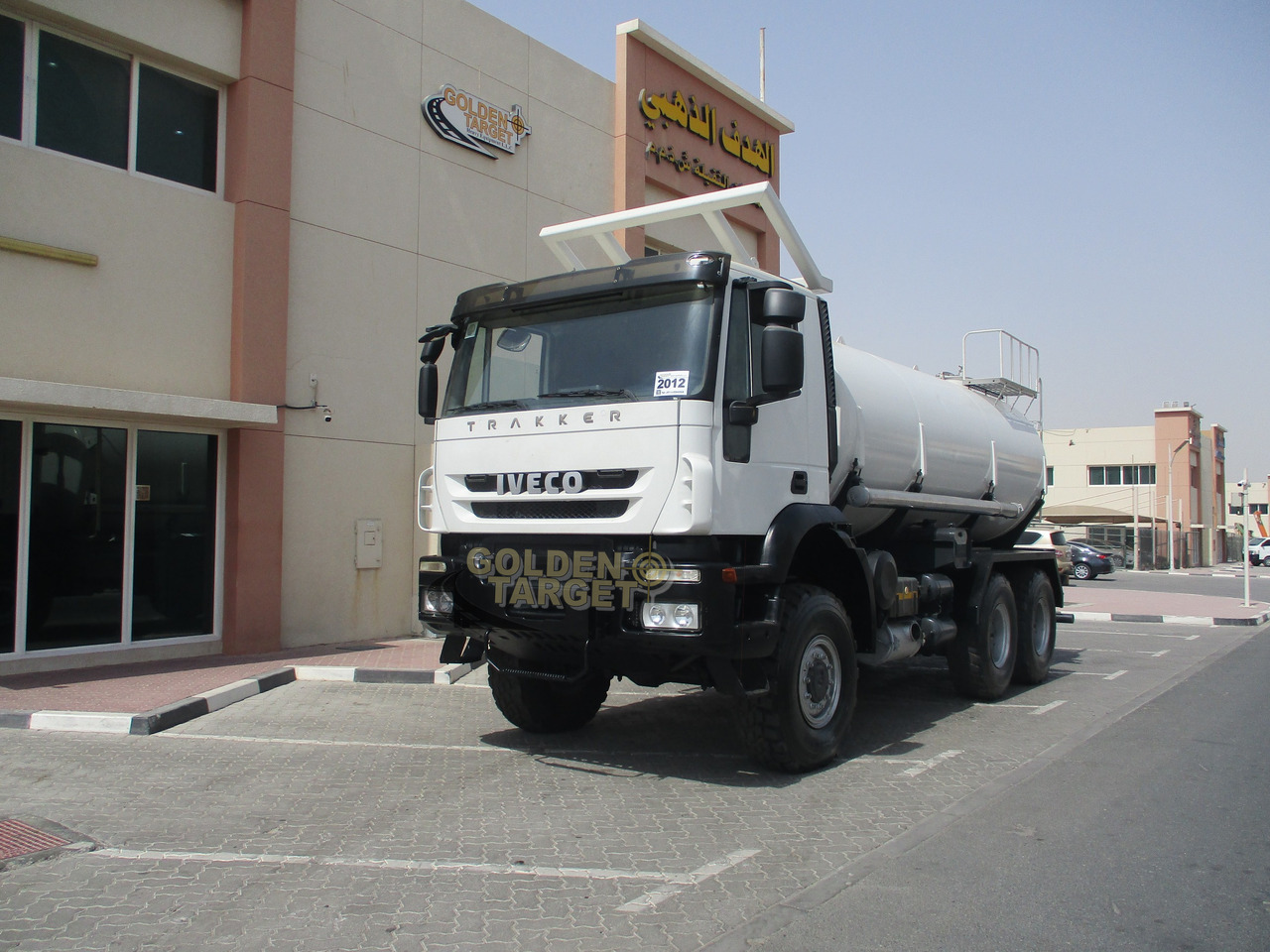IVECO TRAKKER 380 6x6 Tanker - Грузовик-цистерна: фото 2 IVECO TRAKKER 380 6x6 Tanker - Грузовик-цистерна: фото 2