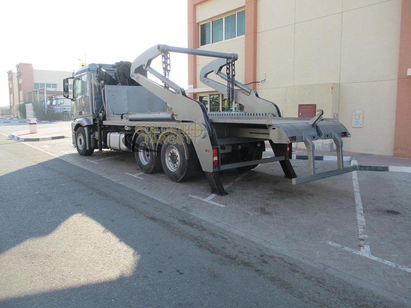 Mercedes-Benz 2642 6×2 Double Skip Loader with HIAB Crane - Погрузчик: фото 5 Mercedes-Benz 2642 6×2 Double Skip Loader with HIAB Crane - Погрузчик: фото 5