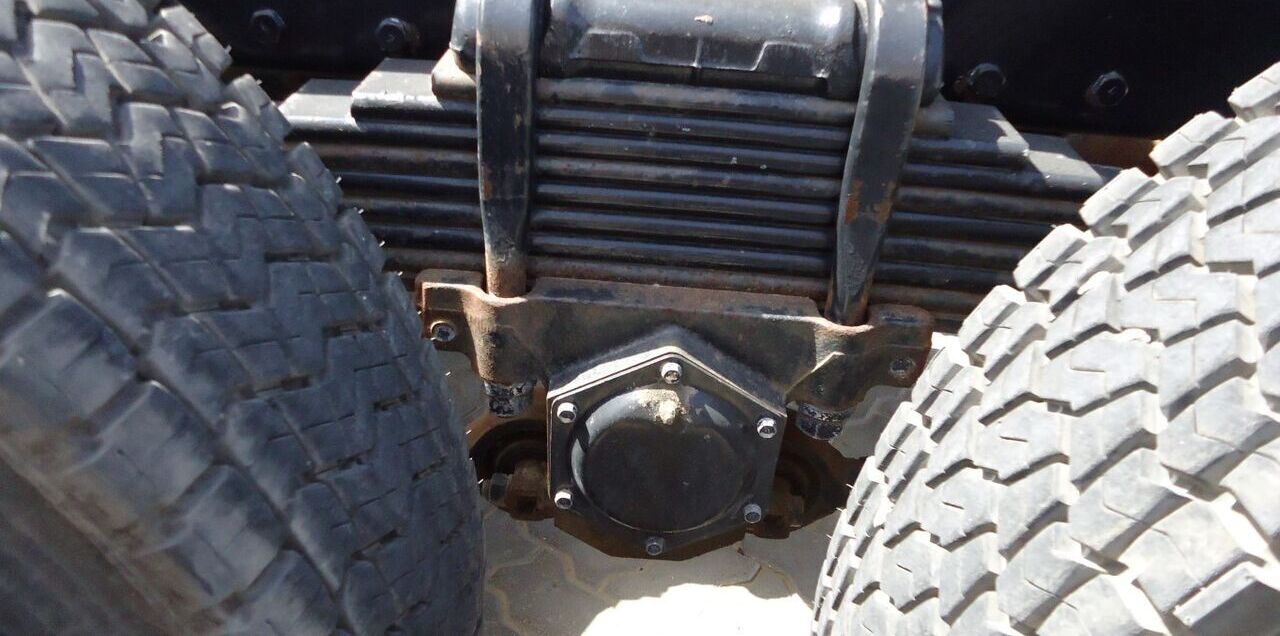 Грузовик-шасси Nissan UD CZ4YL 6x6 Chassis Truck: фото 8 Грузовик-шасси Nissan UD CZ4YL 6x6 Chassis Truck: фото 8