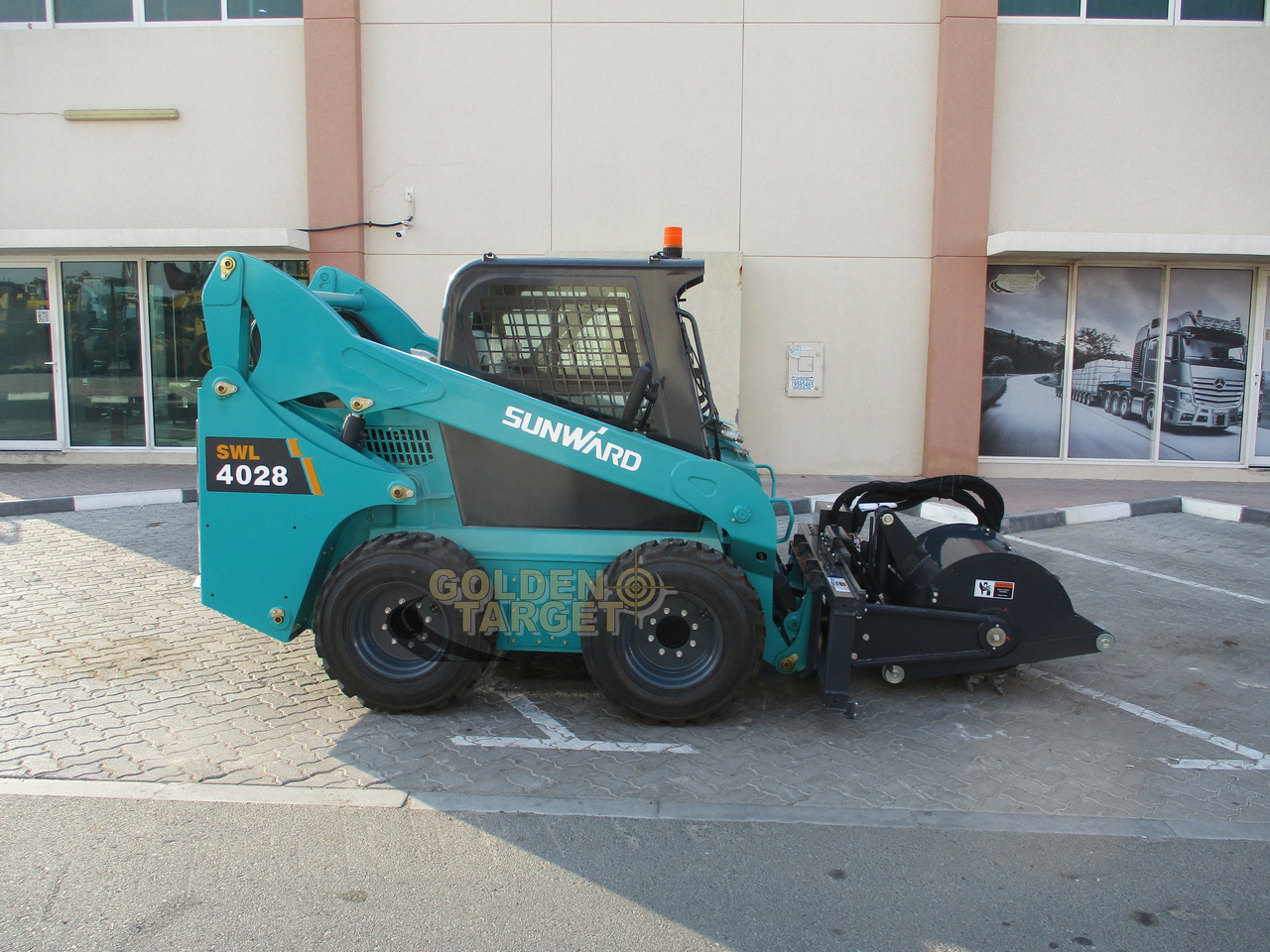 SUNWARD SWL 4028 Skid Steer Milling Machine - Мини-погрузчик с бортовым поворотом: фото 2 SUNWARD SWL 4028 Skid Steer Milling Machine - Мини-погрузчик с бортовым поворотом: фото 2