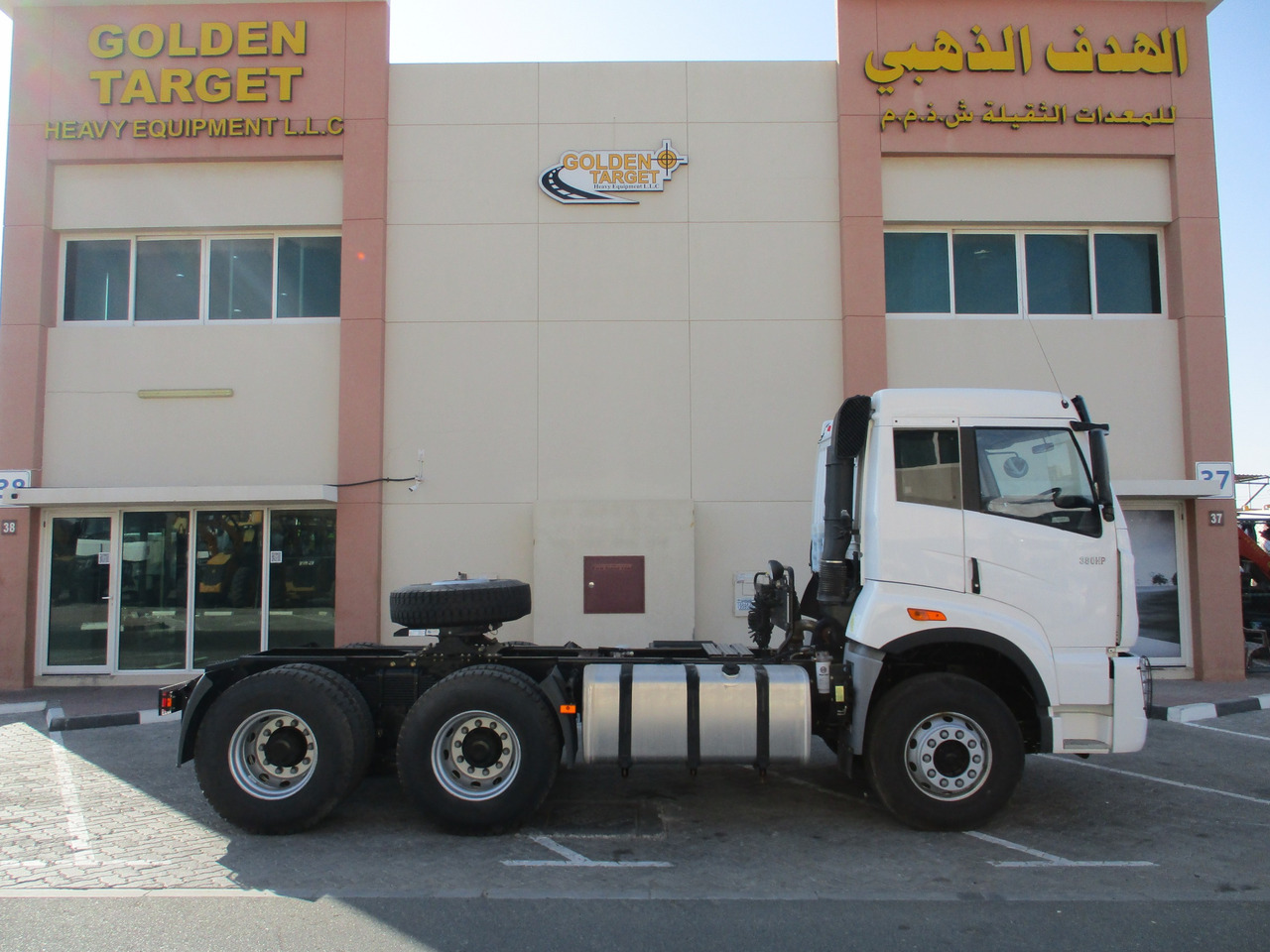 FAW 4181P2K15 6x4 Head Truck - Тягач: фото 5 FAW 4181P2K15 6x4 Head Truck - Тягач: фото 5