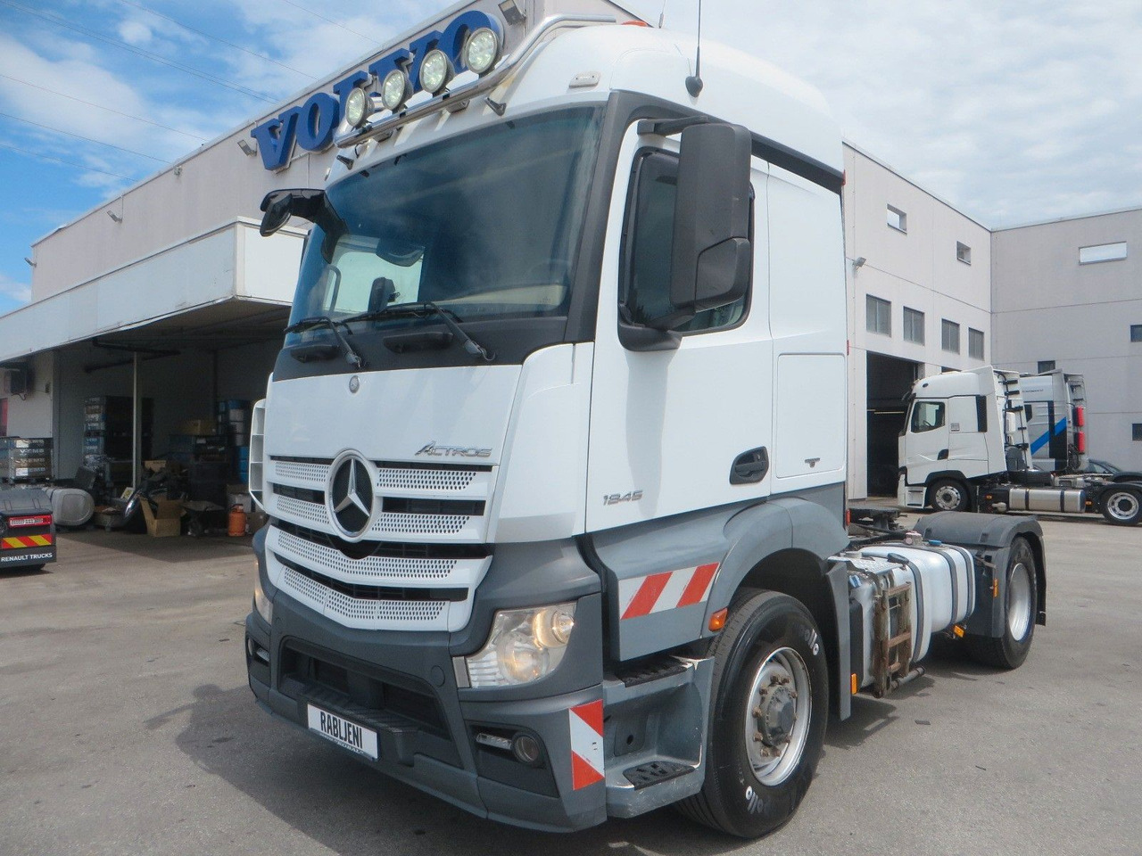 Mercedes-Benz Actros 1845 LS Retarder Hydraulic - Тягач: фото 1 Mercedes-Benz Actros 1845 LS Retarder Hydraulic - Тягач: фото 1