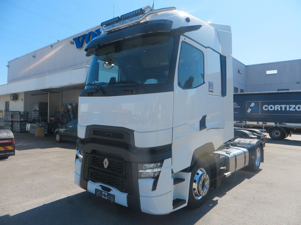 Renault T520 HSC 4x2Tractor mega NEW!! TOP EQUIPMENT - Тягач: фото 1 Renault T520 HSC 4x2Tractor mega NEW!! TOP EQUIPMENT - Тягач: фото 1