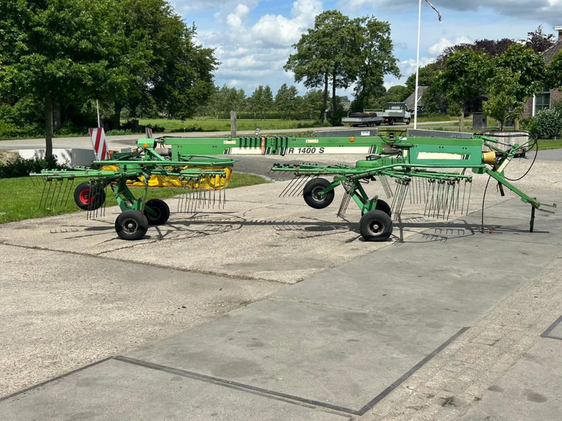 Kuhn Stoll 1400 S Zwadhark zwiller trein GEEN KUHN! - Сеноворошилка: фото 5 Kuhn Stoll 1400 S Zwadhark zwiller trein GEEN KUHN! - Сеноворошилка: фото 5