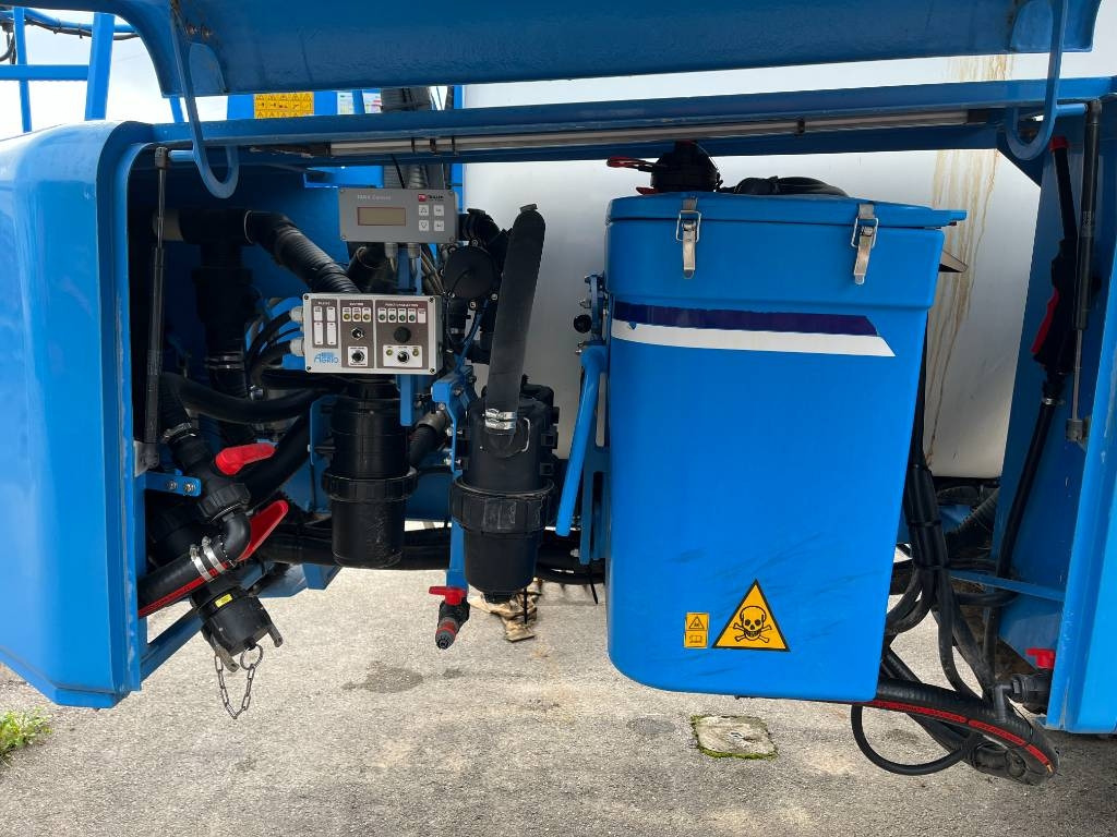 Agrio Mamut 6000 - Техника для внесения удобрений: фото 5 Agrio Mamut 6000 - Техника для внесения удобрений: фото 5